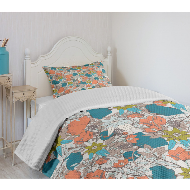 Tulips Poppy and Foliage Bedspread Set