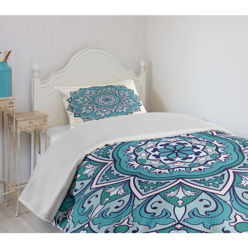 Curly Eastern Flower Bedspread Set