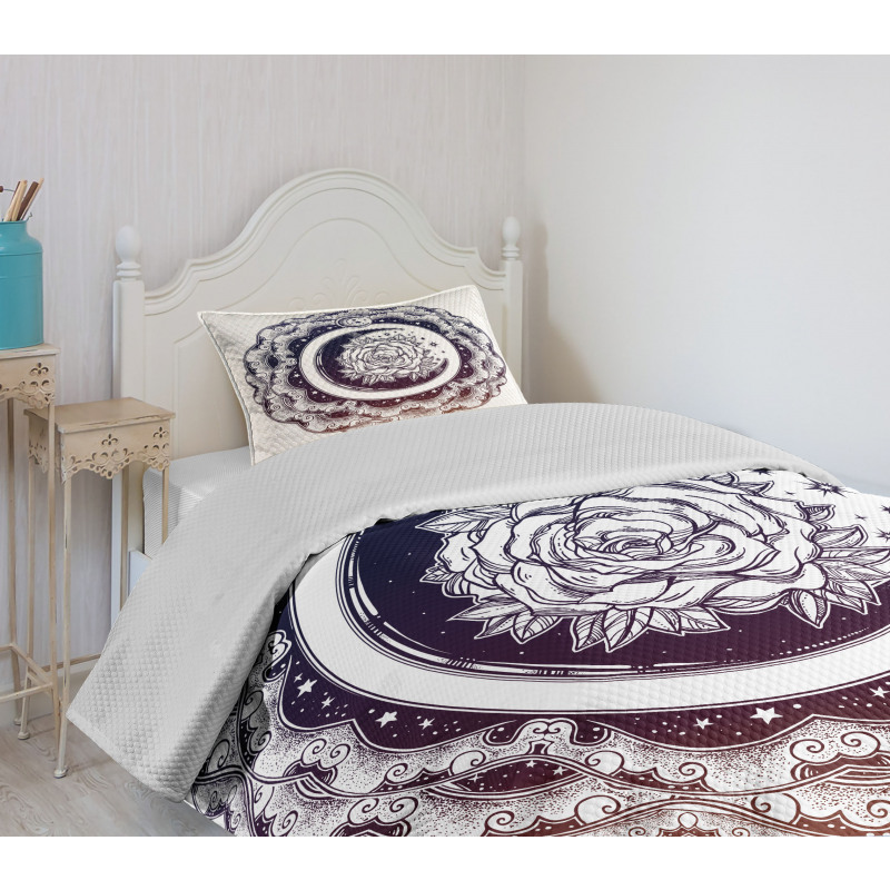 Eastern Crescent Moon Bedspread Set