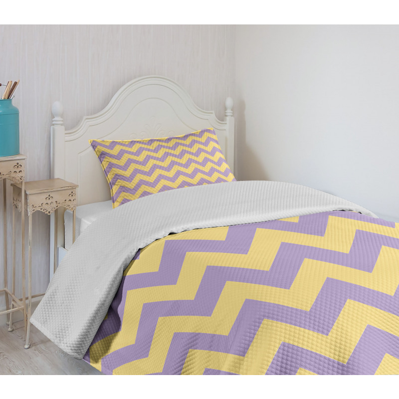 Zigzag Style Stripe Pattern Bedspread Set