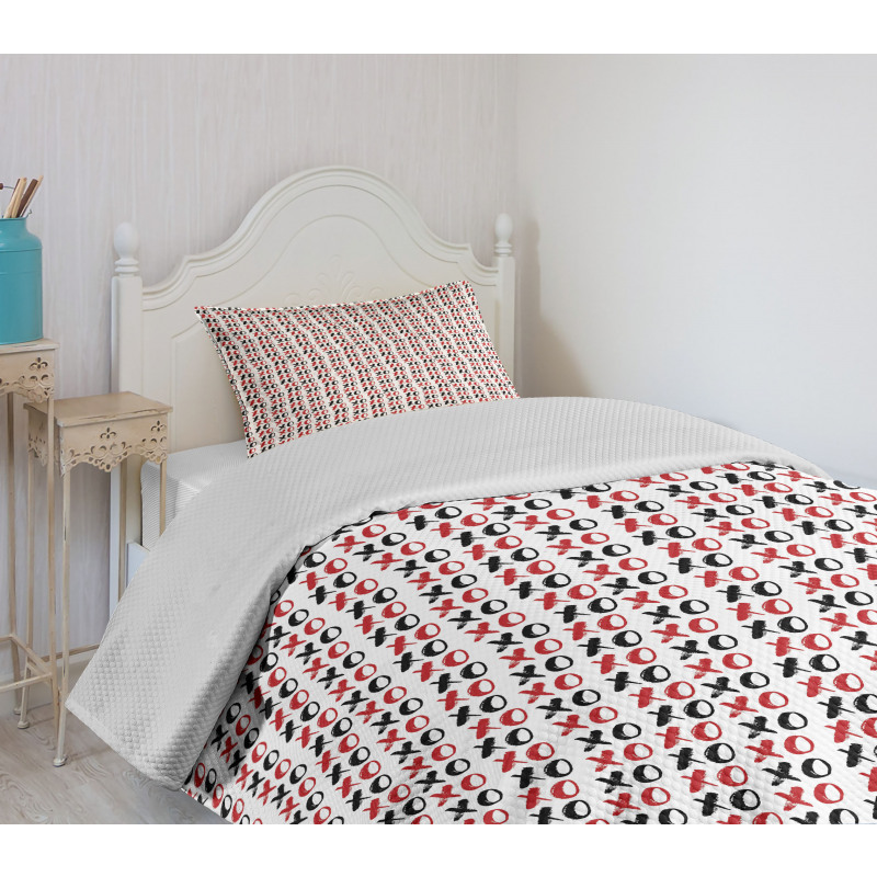 Grungy Calligraphic Xoxo Bedspread Set