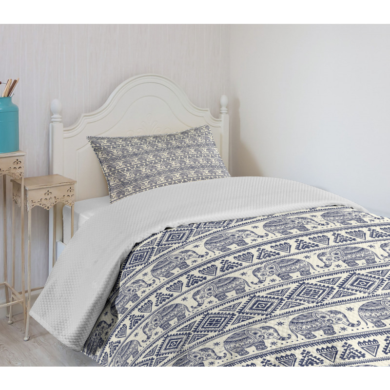 Ethnic Style Composition Bedspread Set