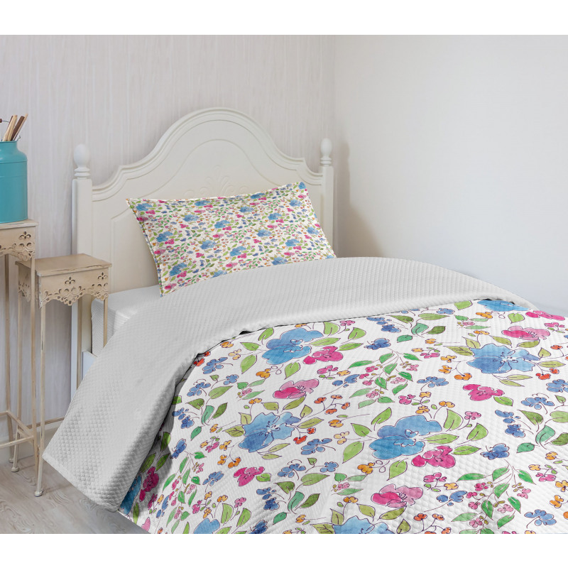 Hand Drawn Flowers Simple Bedspread Set