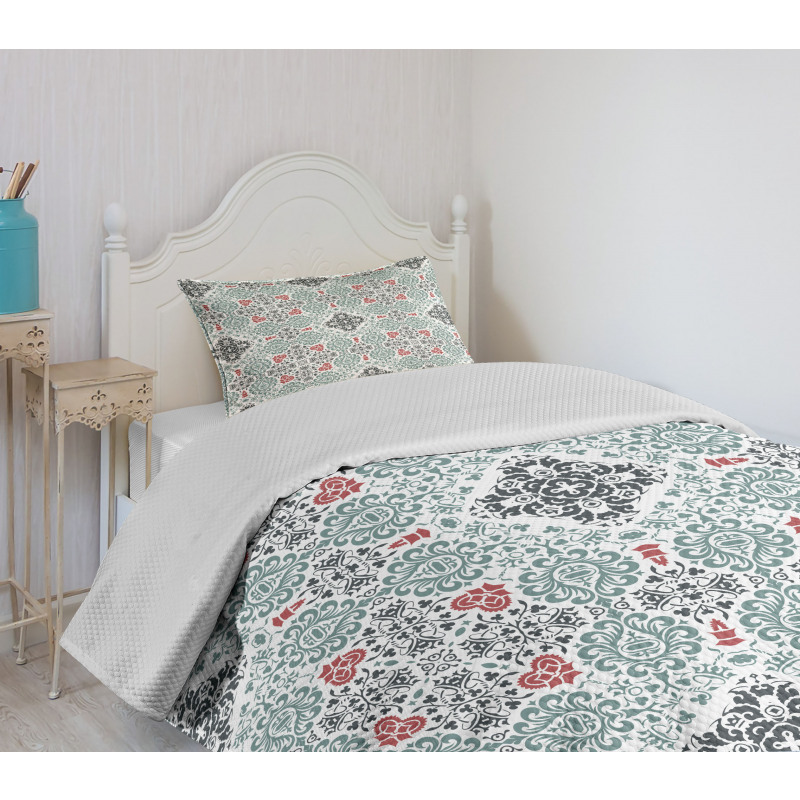 Floral Elements Curlicues Bedspread Set