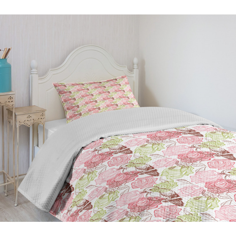 Rose Bouquetnd SakurTree Bedspread Set