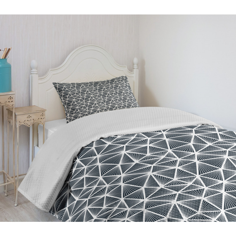 Triangular Shapes Lines Bedspread Set