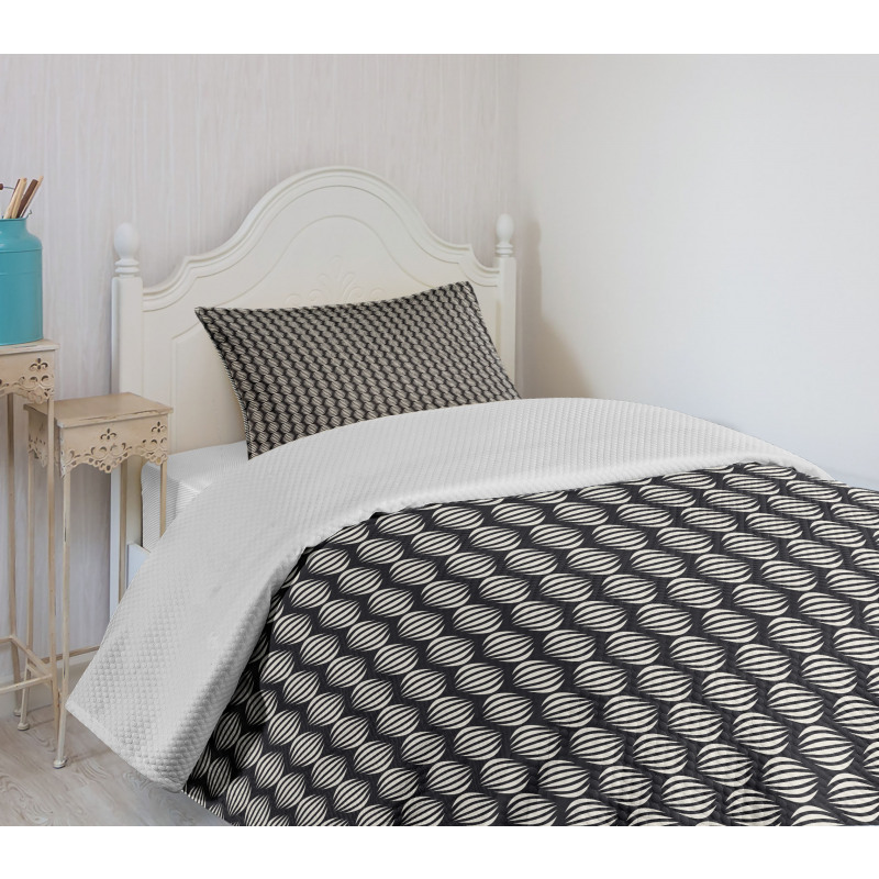 Geometric Striped Design Bedspread Set