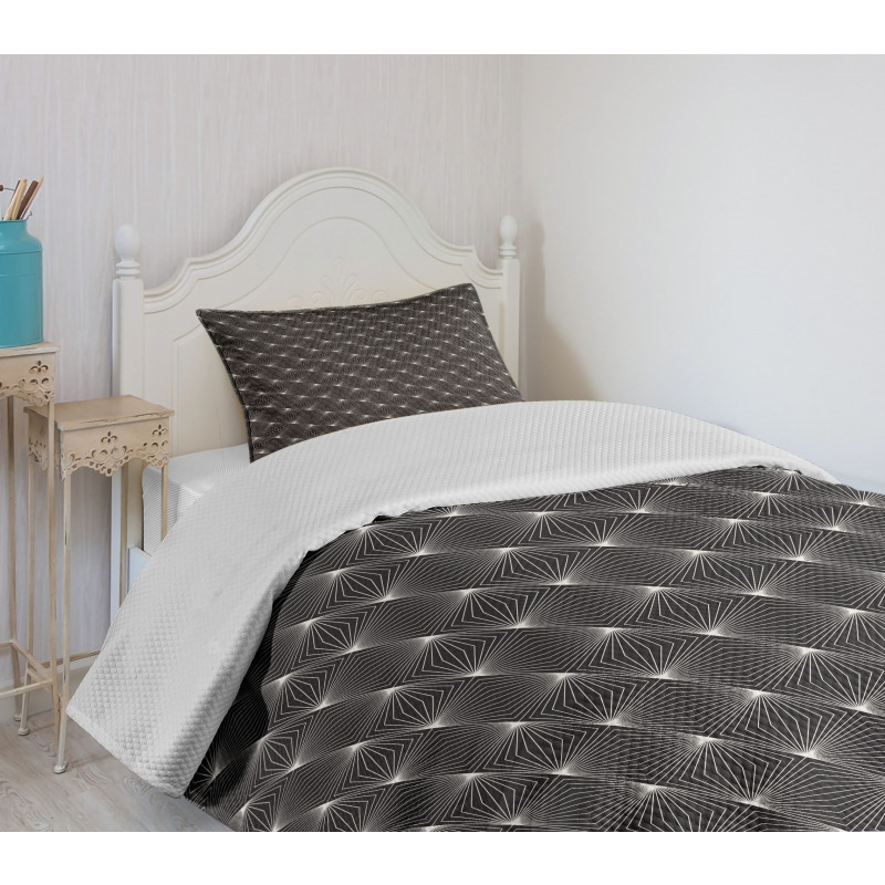 Thin Stripes Zig Zag Shapes Bedspread Set