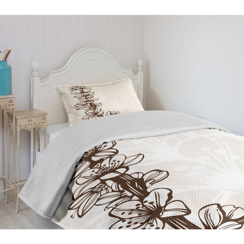 Hand Drawn Petals Bedspread Set