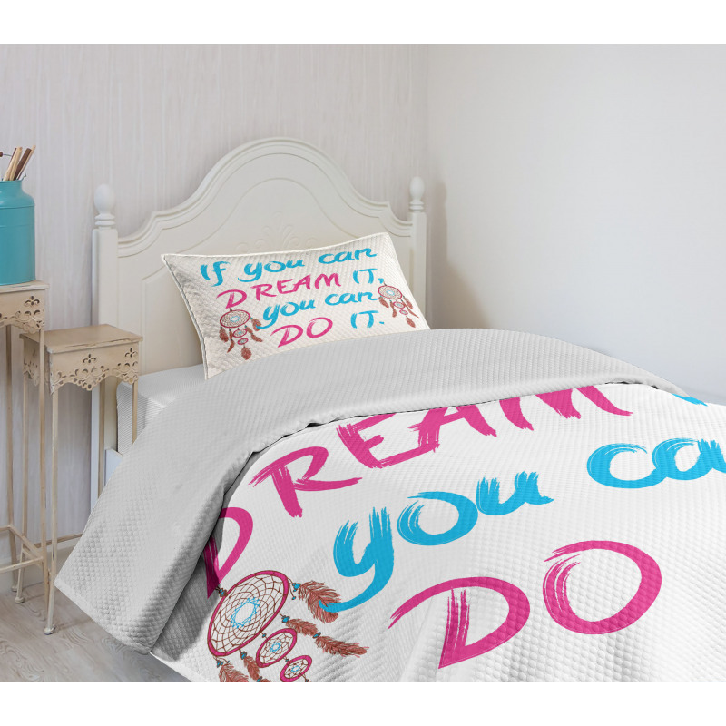 Motifs Words Bedspread Set