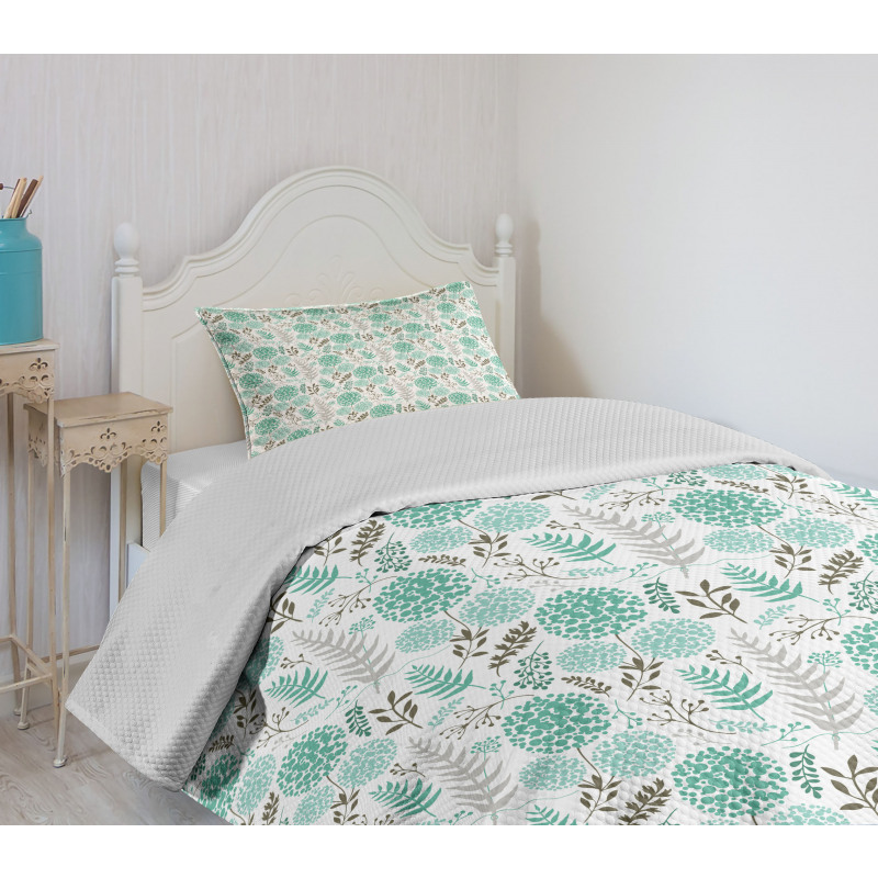 Abstract Design Foliage Bedspread Set