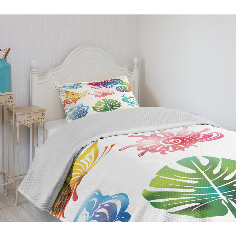 Exotic Fauna and Foliage Bedspread Set