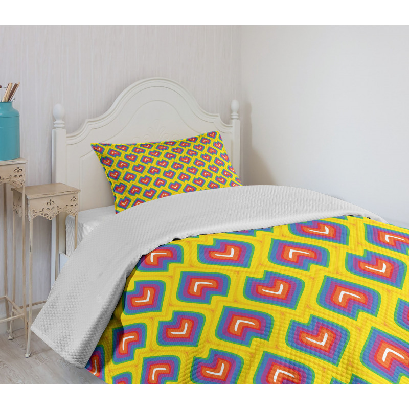 Vivid Flame Shaped Bedspread Set