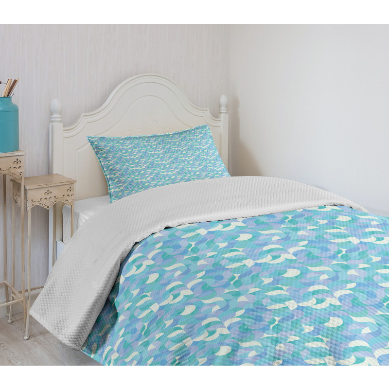 Contemporary Mosaic Motif Bedspread Set