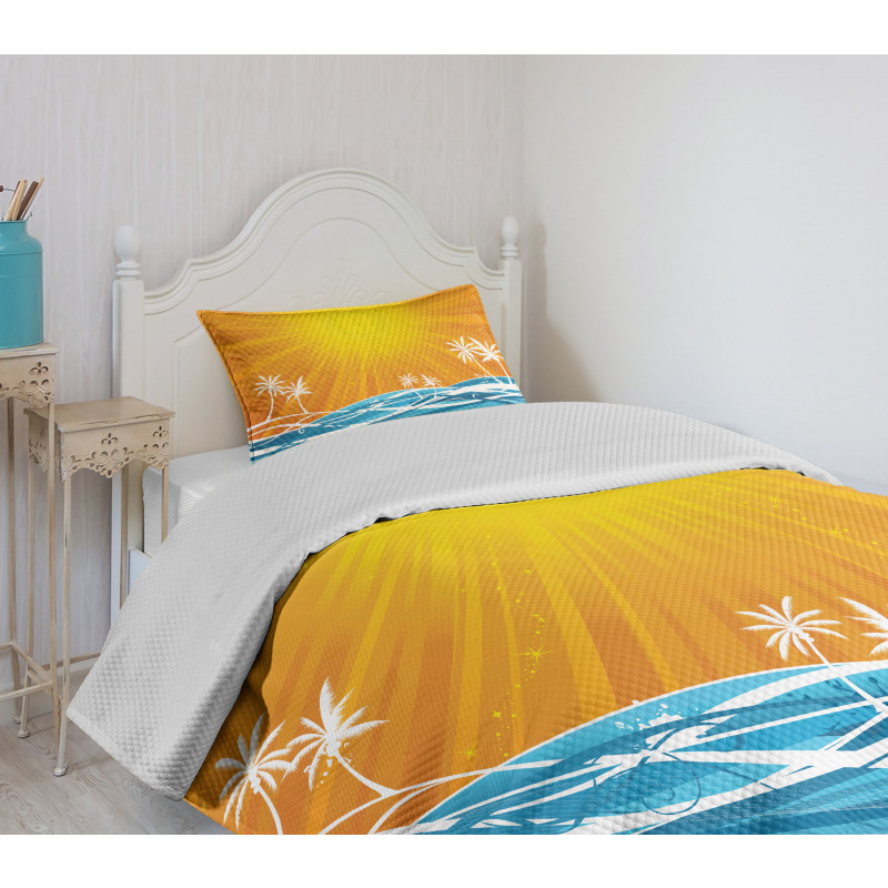 Wavy Ocean Palm Trees Lines Bedspread Set