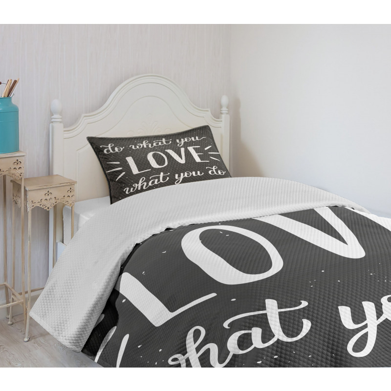 Hand Lettering Typography Bedspread Set