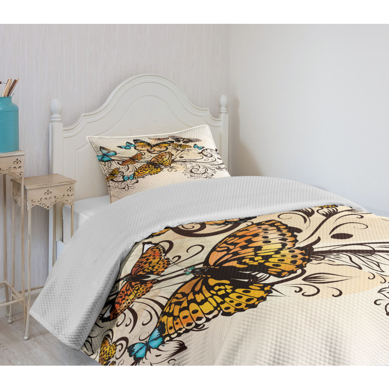 Monarch Vintage Damask Bedspread Set