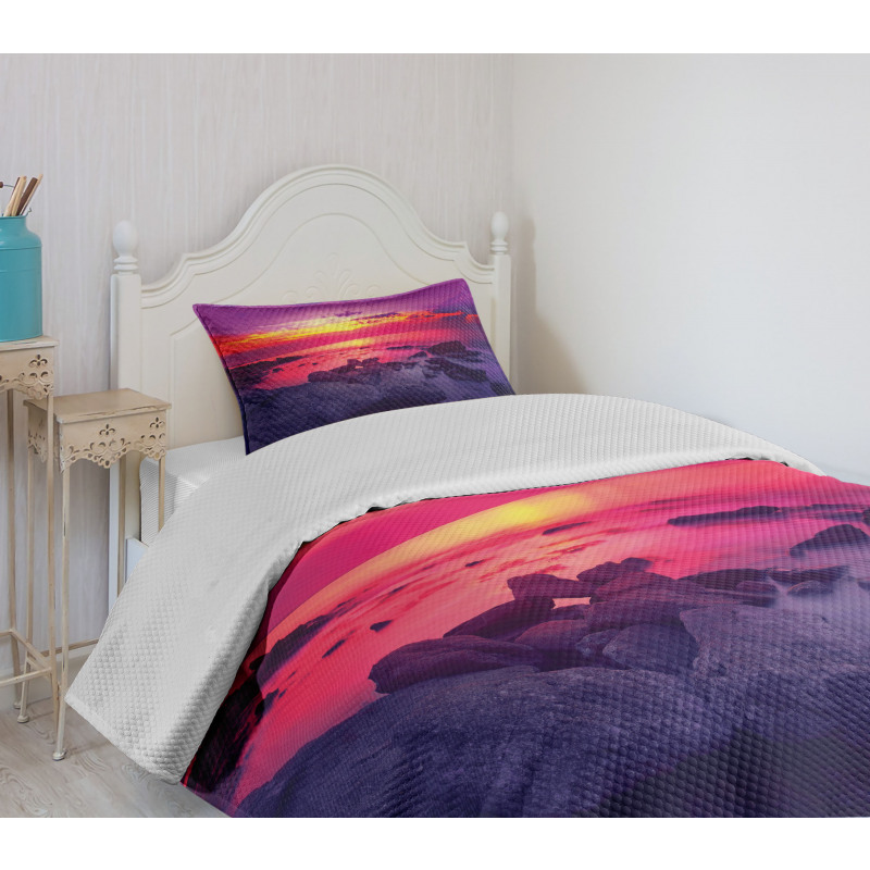 Sunset over Sea Cloudy Bedspread Set