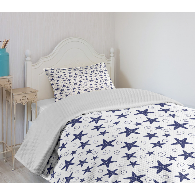 Starfish and Curls Pattern Bedspread Set