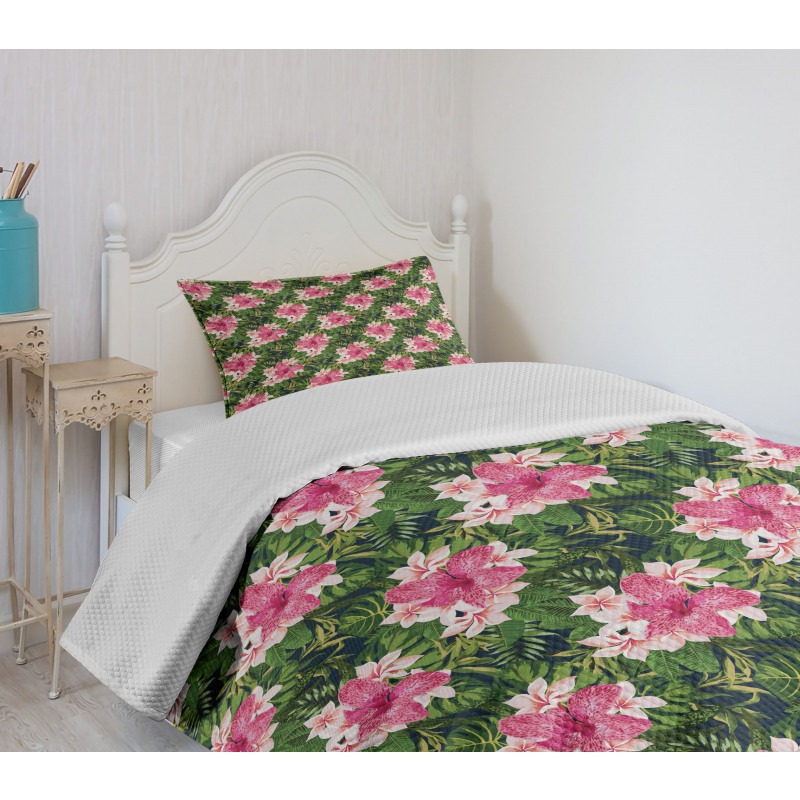 Blooming Hawaiian Jungle Bedspread Set