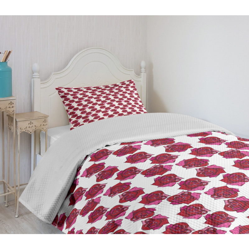 Sketchy Abstract Floral Image Bedspread Set