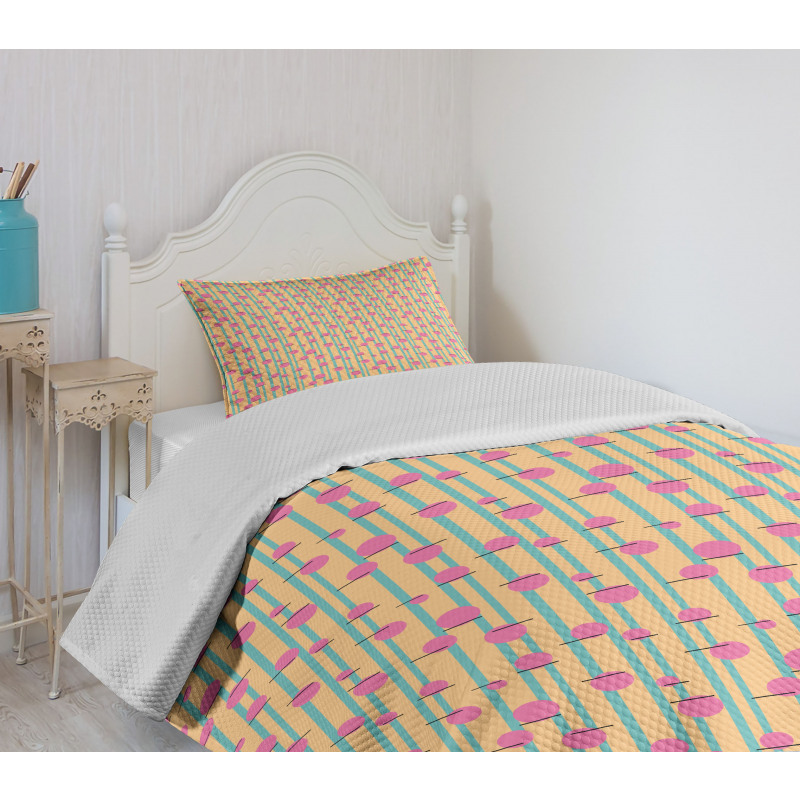 Vertical Lines Bedspread Set