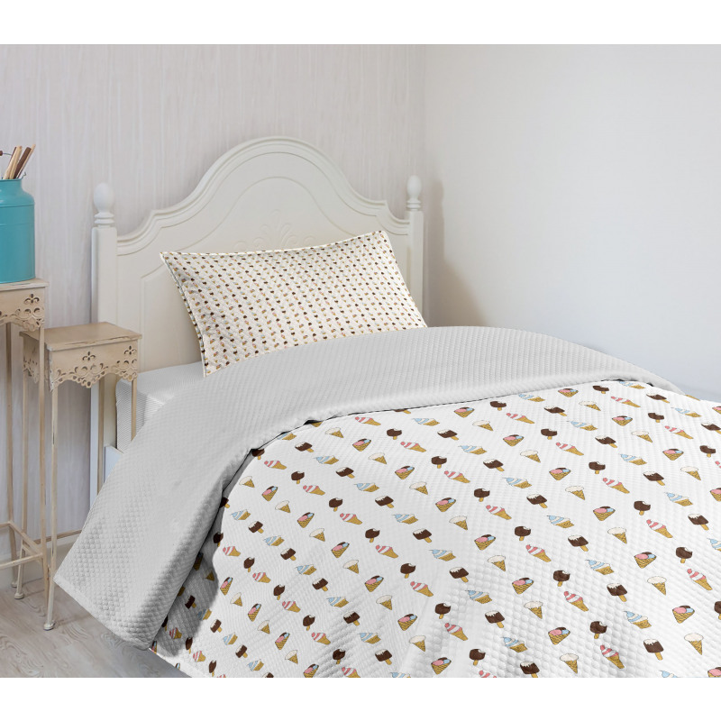 Scoops Cones and Popsicles Bedspread Set