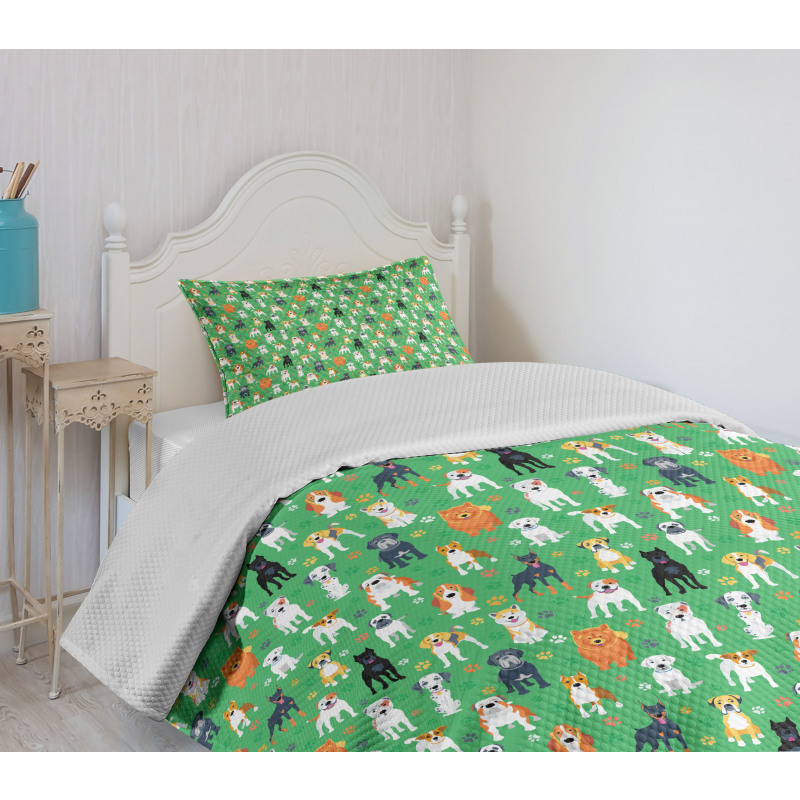 Various Species Paw Print Bedspread Set