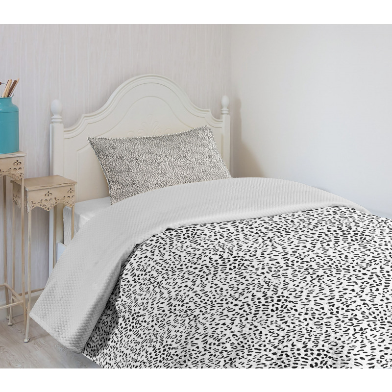 Monochrome Leopard Bedspread Set