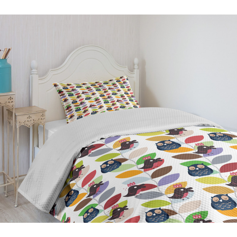 Abstract Vivid Birds Bedspread Set