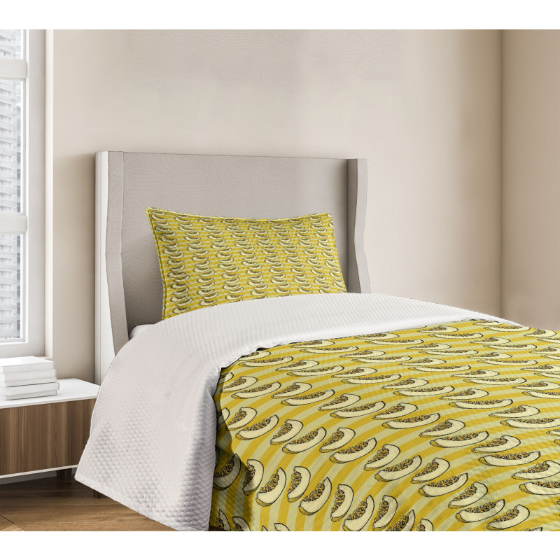 Sliced Piece of Fruit Stripes Bedspread Set