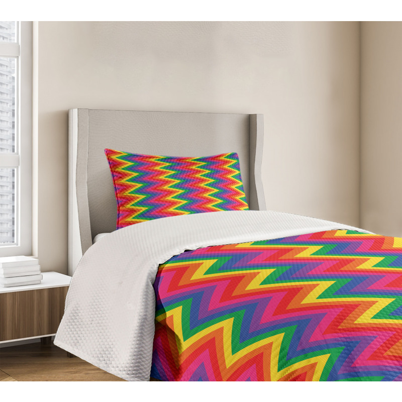 Zig Zag Chevron Shape Bedspread Set