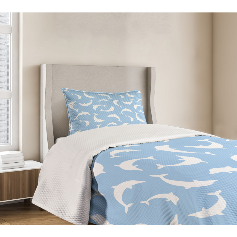 Pattern with Dolphins Bedspread Set