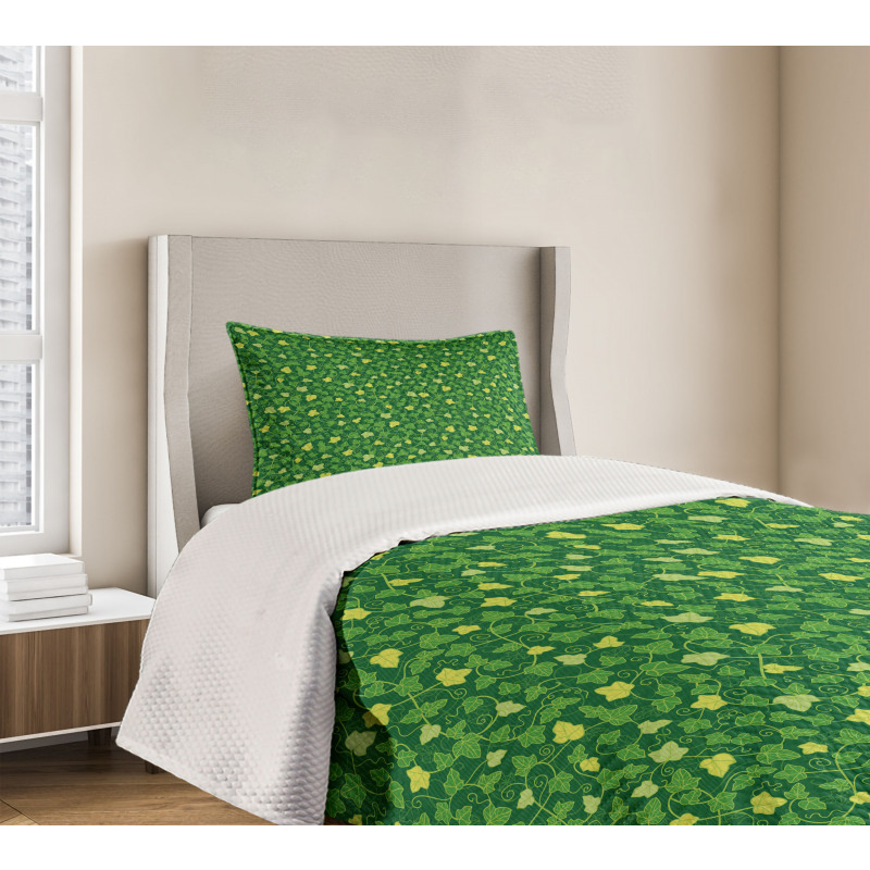 Cartoon Ivy Plants Bedspread Set