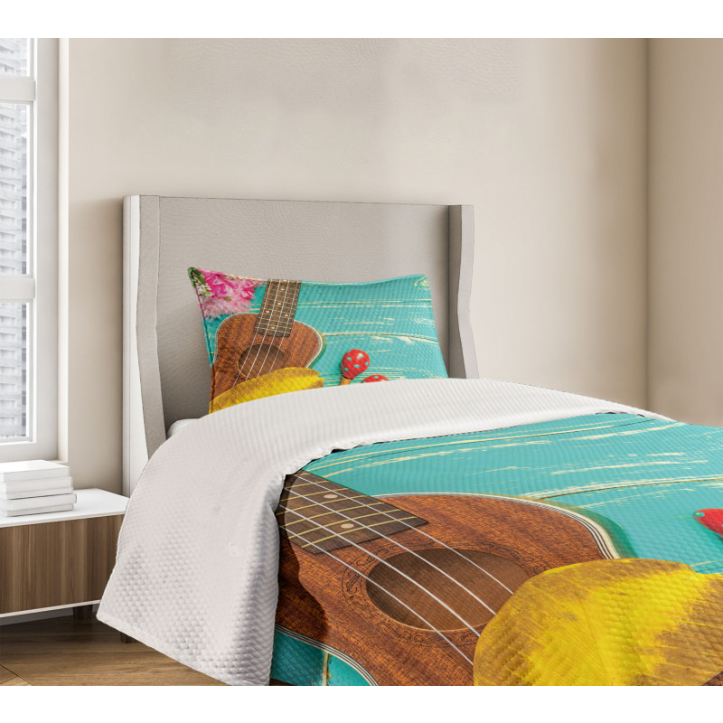 Hawaiian Summer Ukulele Bedspread Set