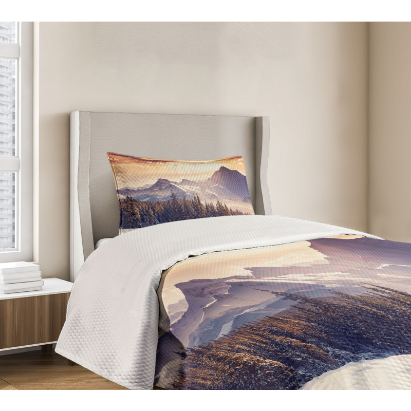 Winter Evening Mountain Bedspread Set