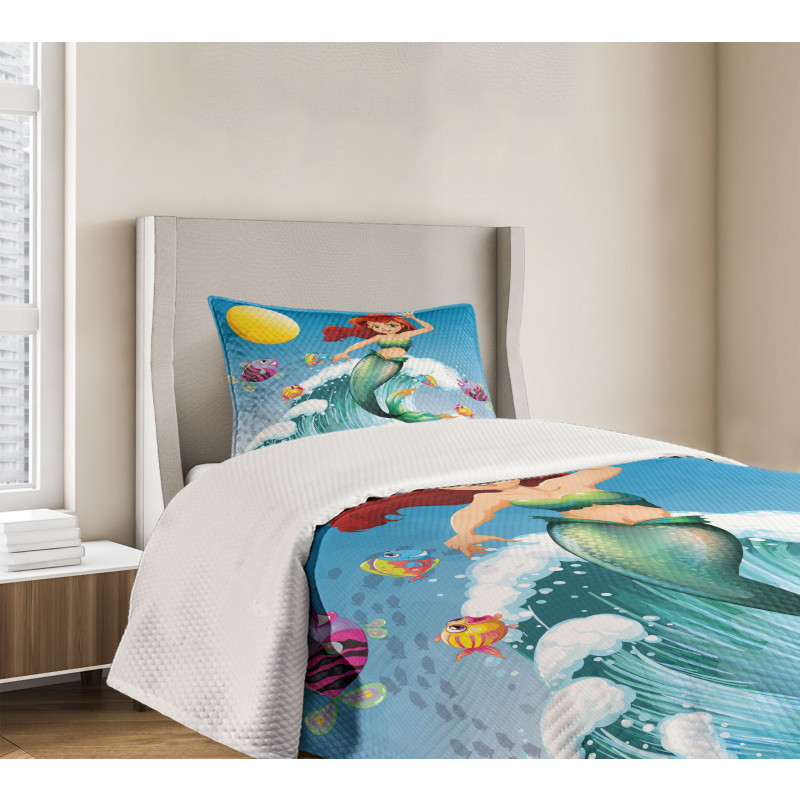 Wave with Cartoon Fish Bedspread Set