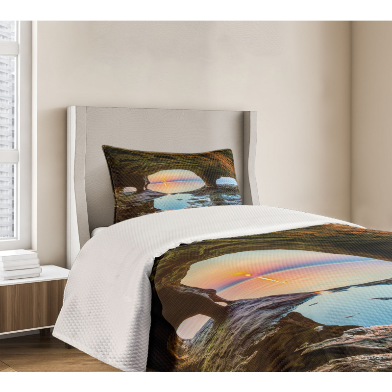 Big Grotto by the Sea Bedspread Set