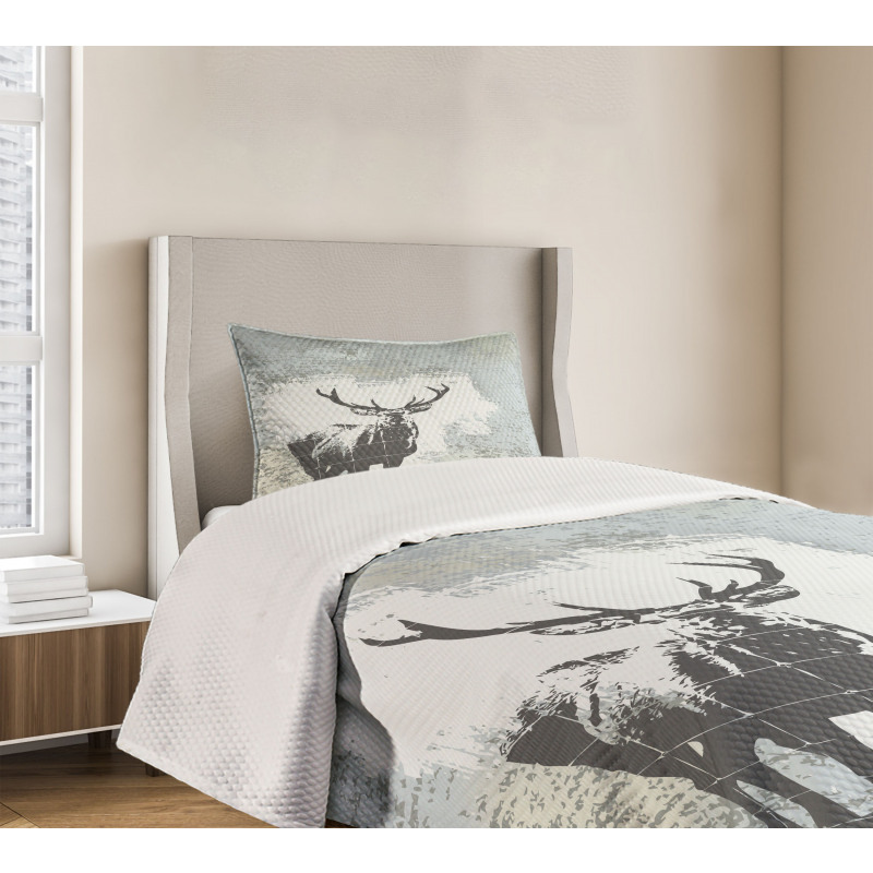 Stag Silhouette Grunge Bedspread Set