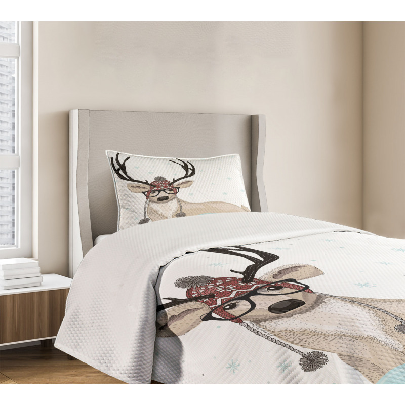 Hipster Deer with Glasses Bedspread Set