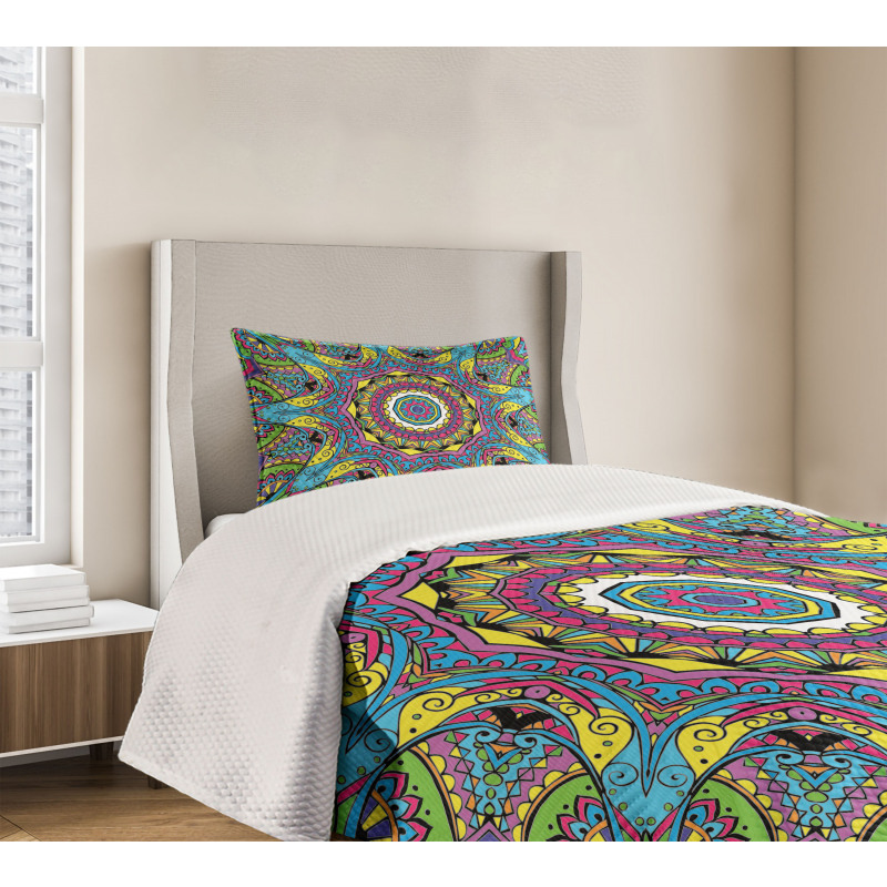 Abstract Hippie Forms Bedspread Set