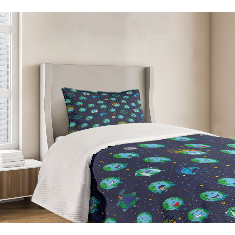 Planet Earth Face Moods Bedspread Set