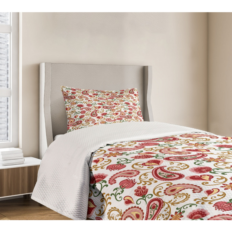 Style Rose Motif Bedspread Set