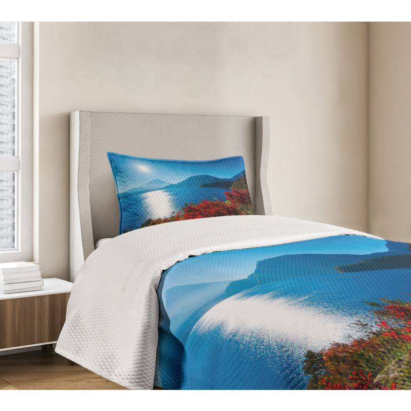 Sunny Autumn Mountain Bedspread Set