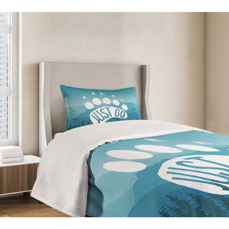 Mountains Graphic Bedspread Set