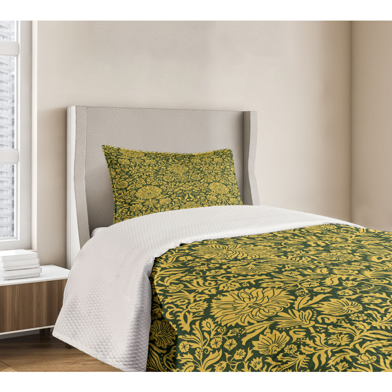 Baroque Flowers Motif Bedspread Set