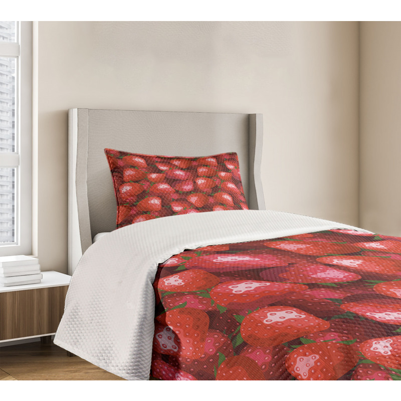 Strawberries Ripe Fruits Bedspread Set