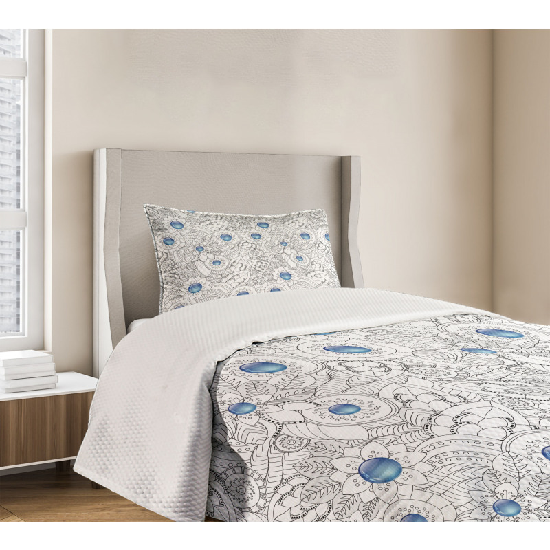 Flowers with Blue Dots Bedspread Set