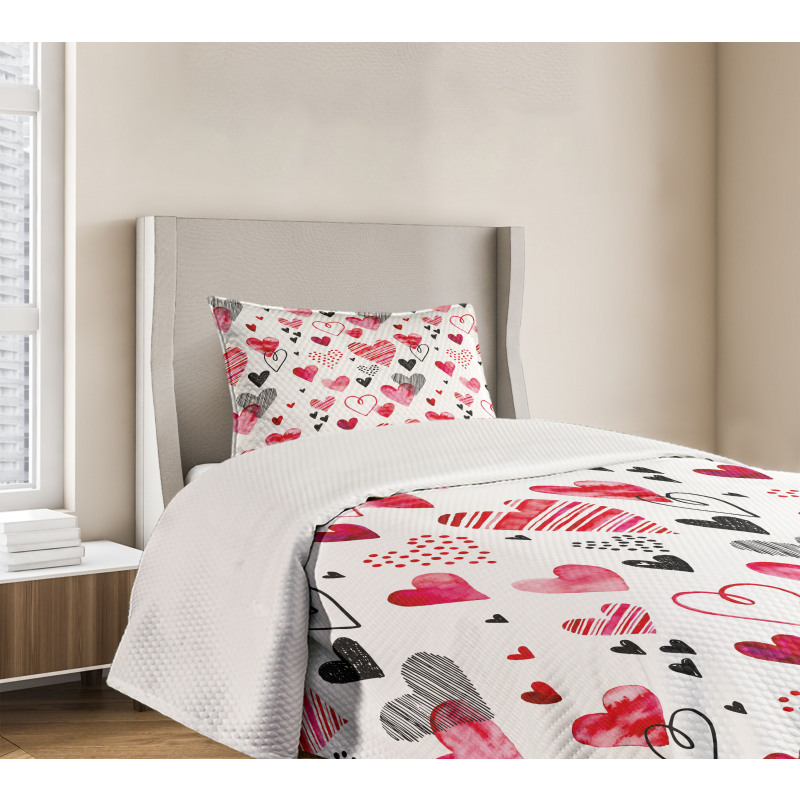 Various Heart Shapes Bedspread Set