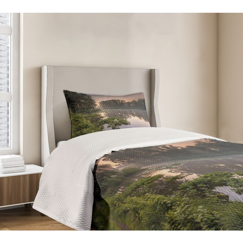 Lake Natura Netherlands Bedspread Set